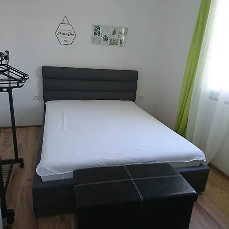 Apartman Lucija Apartman *