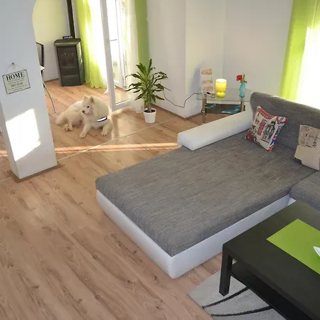 Lucija Apartman 아파트 *